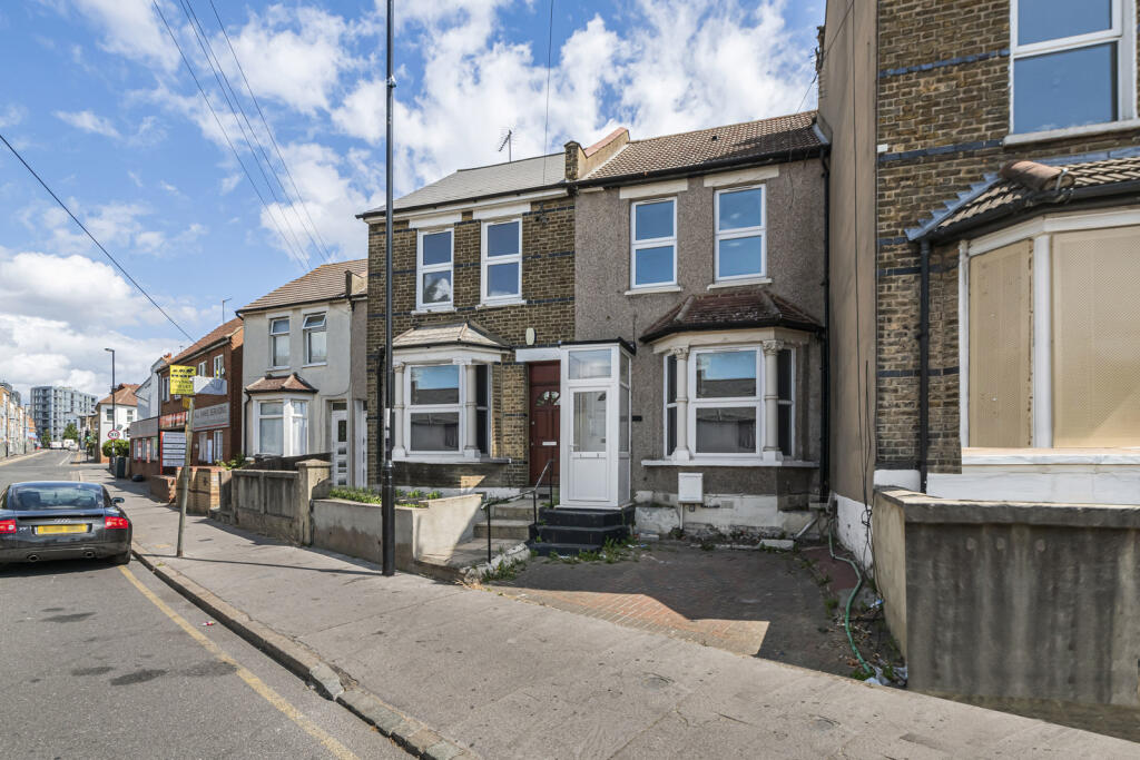Main image of property: Handcroft Road, Croydon, CR0
