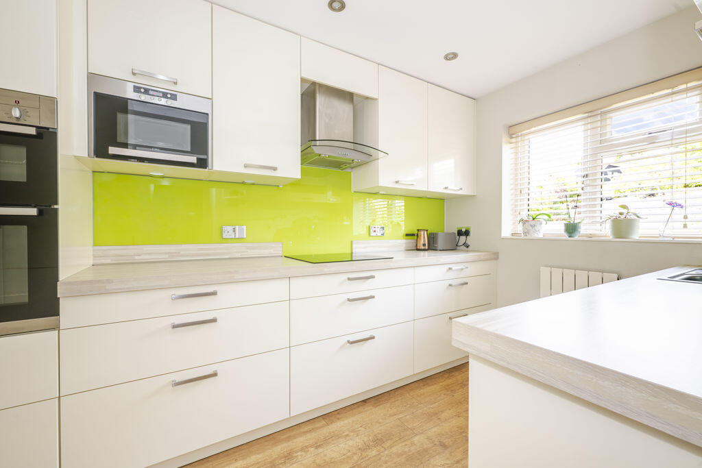 House in Wealden, Heathfield and Waldron - View 5