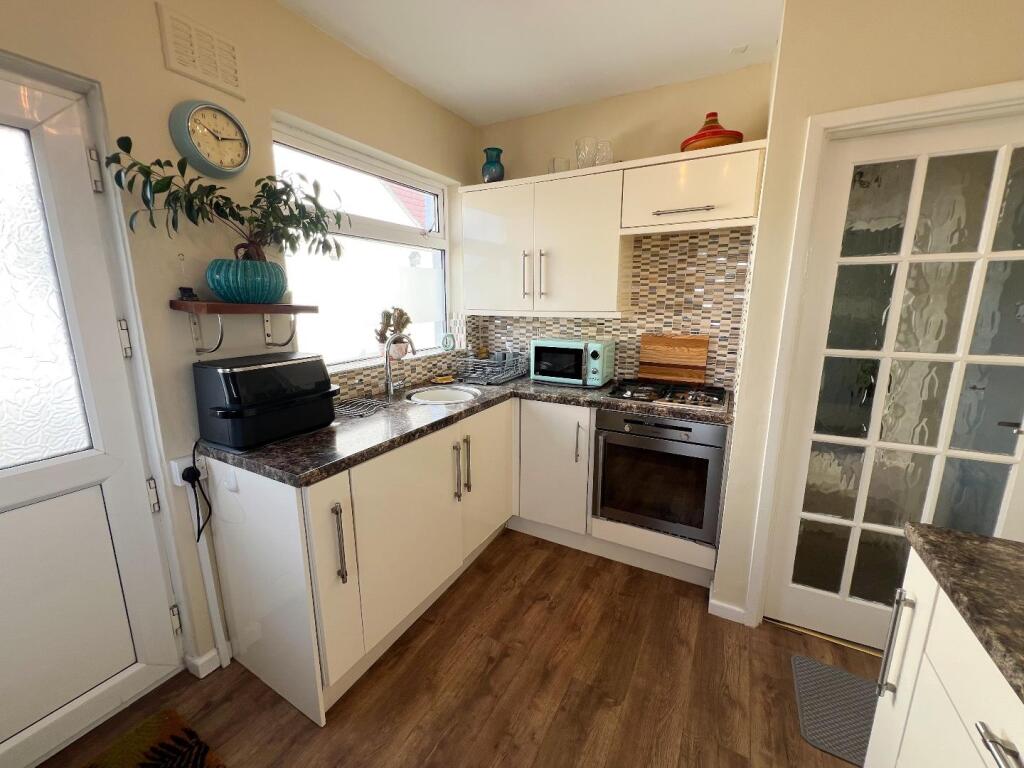 Tennyson Drive, Bridgend County Borough, CF31 4PU photo 3