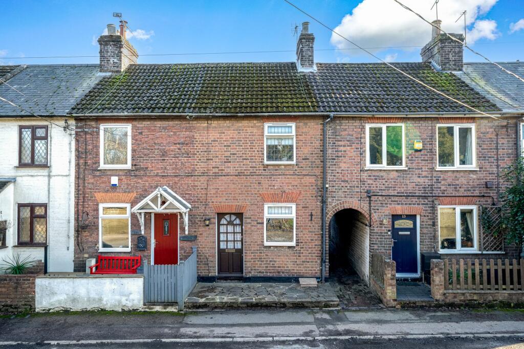 Main image of property: Luton Road, Caddington, LU1
