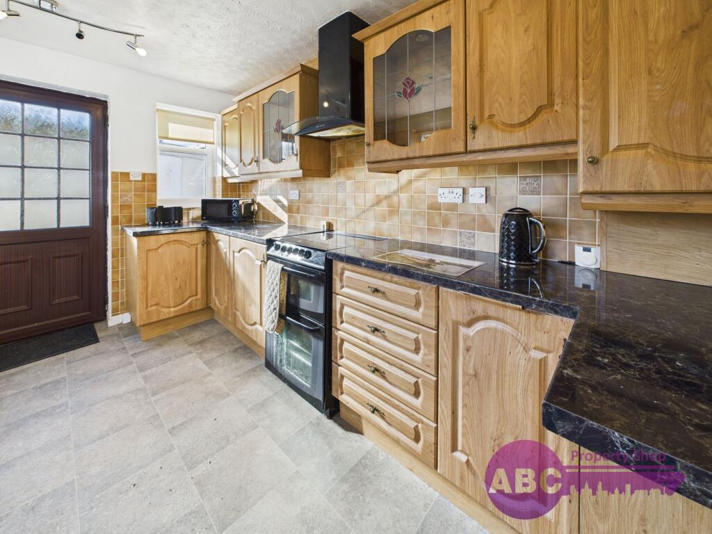 House in Chester, Ellesmere Port - More