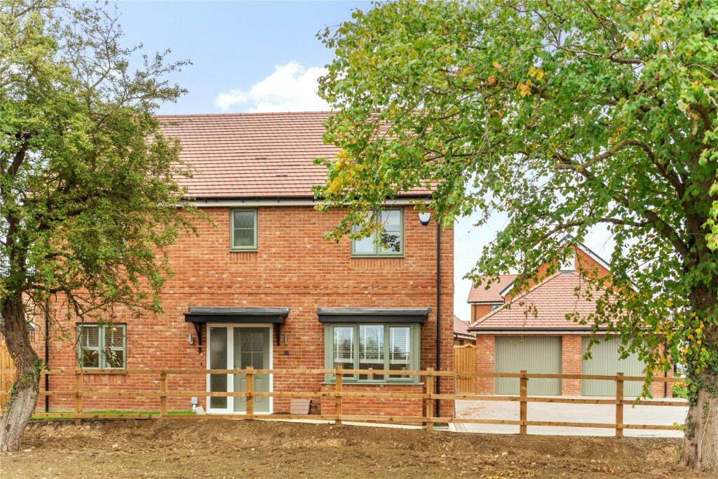 4-bed detached on Ickwell Road, Upper Caldecote, Biggleswade, Bedfordshire, SG18, £690,000