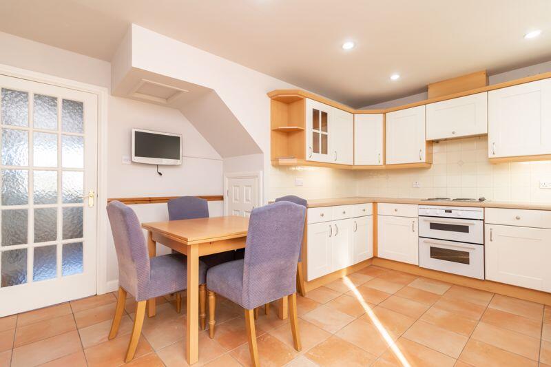 Clayton Mead, Godstone photo 3