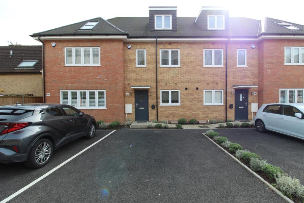 Main image of property: Wood Lane End, Hemel Hempstead