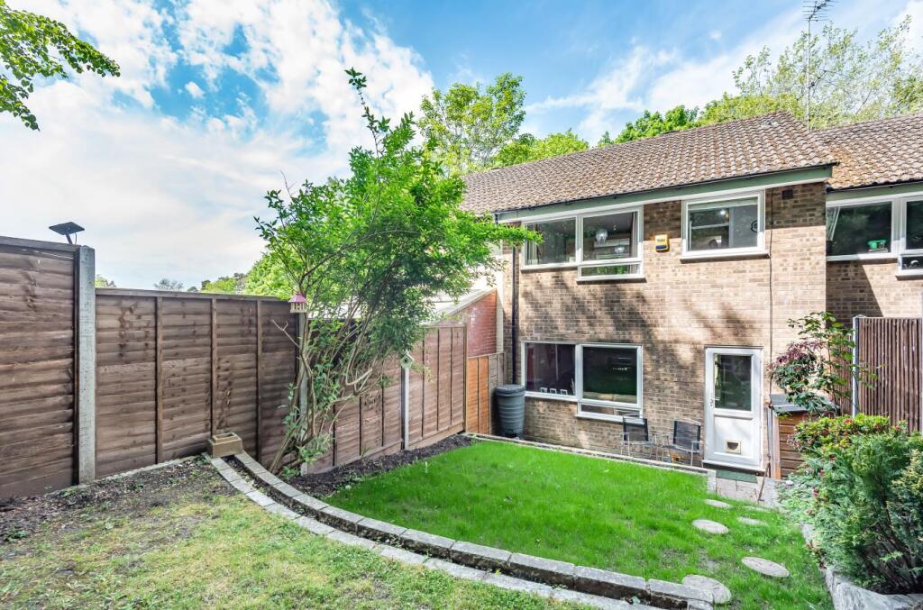 House in Guildford - View 5