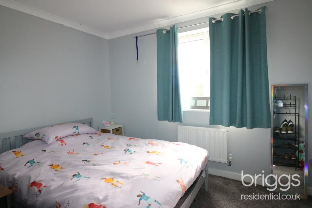Jubilee Drive, Market Deeping, PE6 photo 4