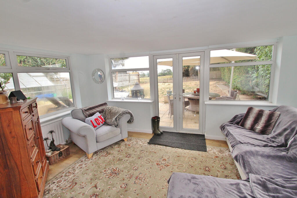 House in West Oxfordshire, High Cogges, South Leigh - View 5