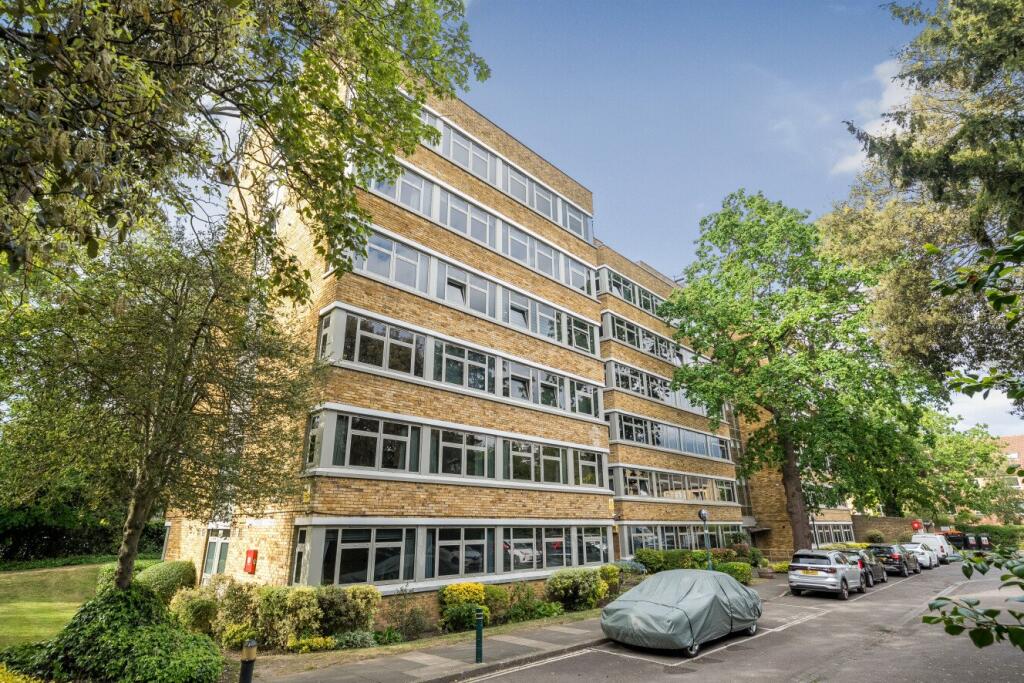 Main image of property: Holly Tree Close, Inner Park Road, Southfields, London, SW19