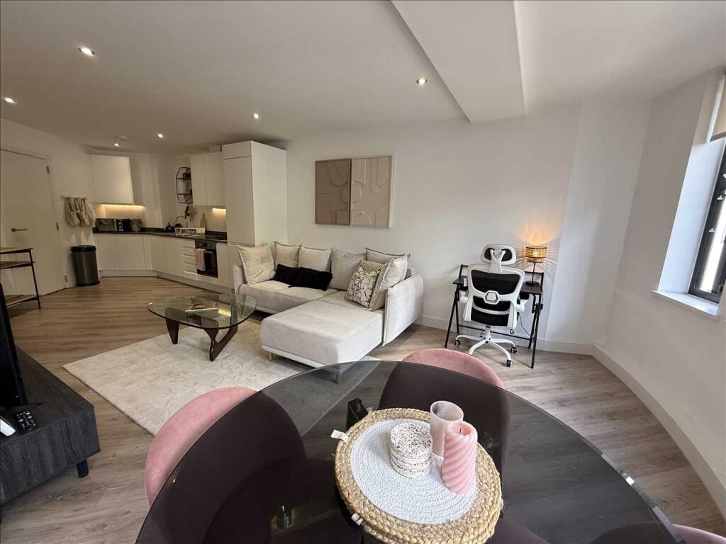 Additional image 7 of Broadoaks, Solihull