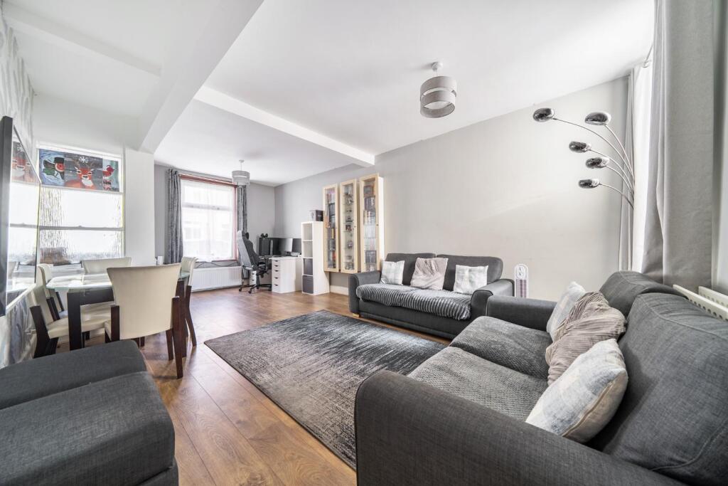 House in Portsmouth - View 4