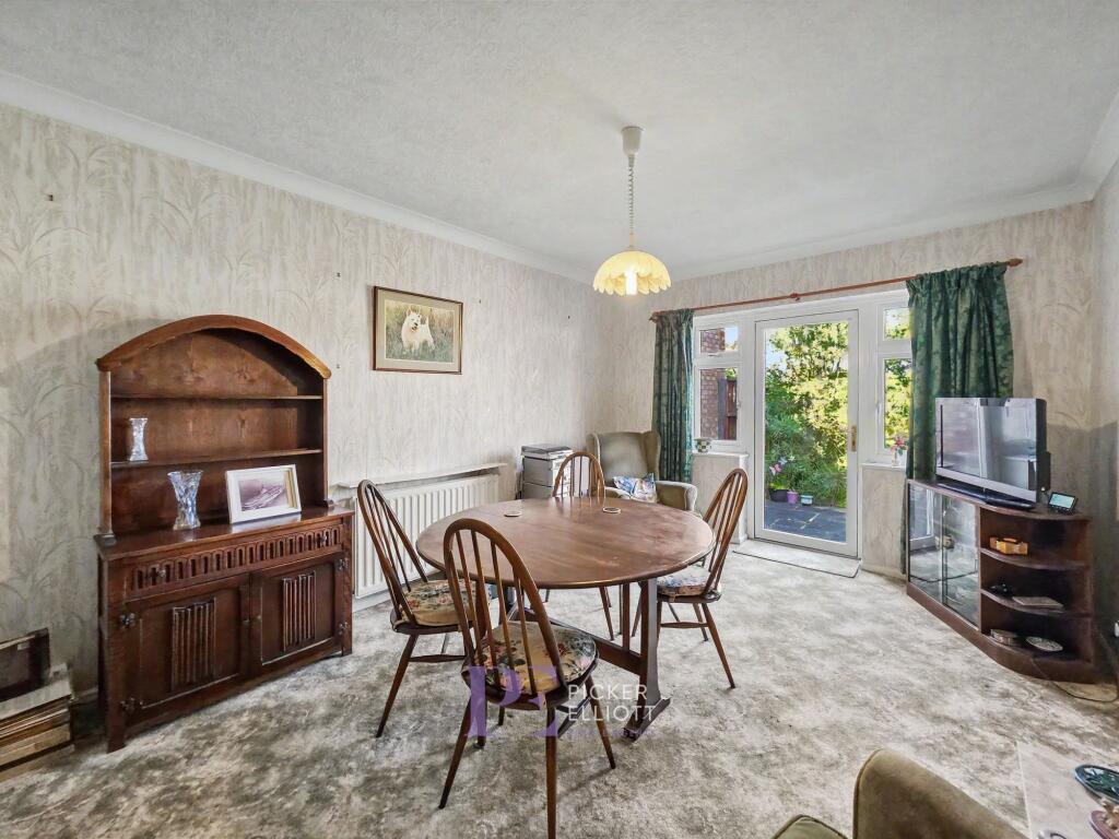 The Fairway, Burbage, LE10 - View 3