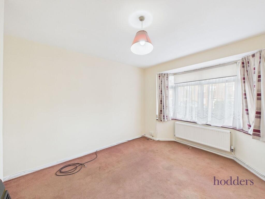Addlestone, Surrey, KT15 photo 2