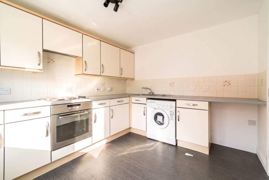 Innisfree Close, Wythall photo 5