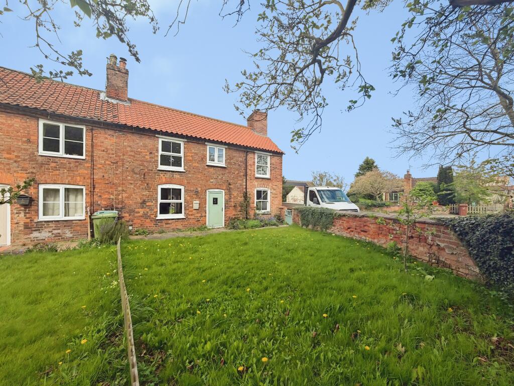 Main image of property: London Row, Newark, NG23