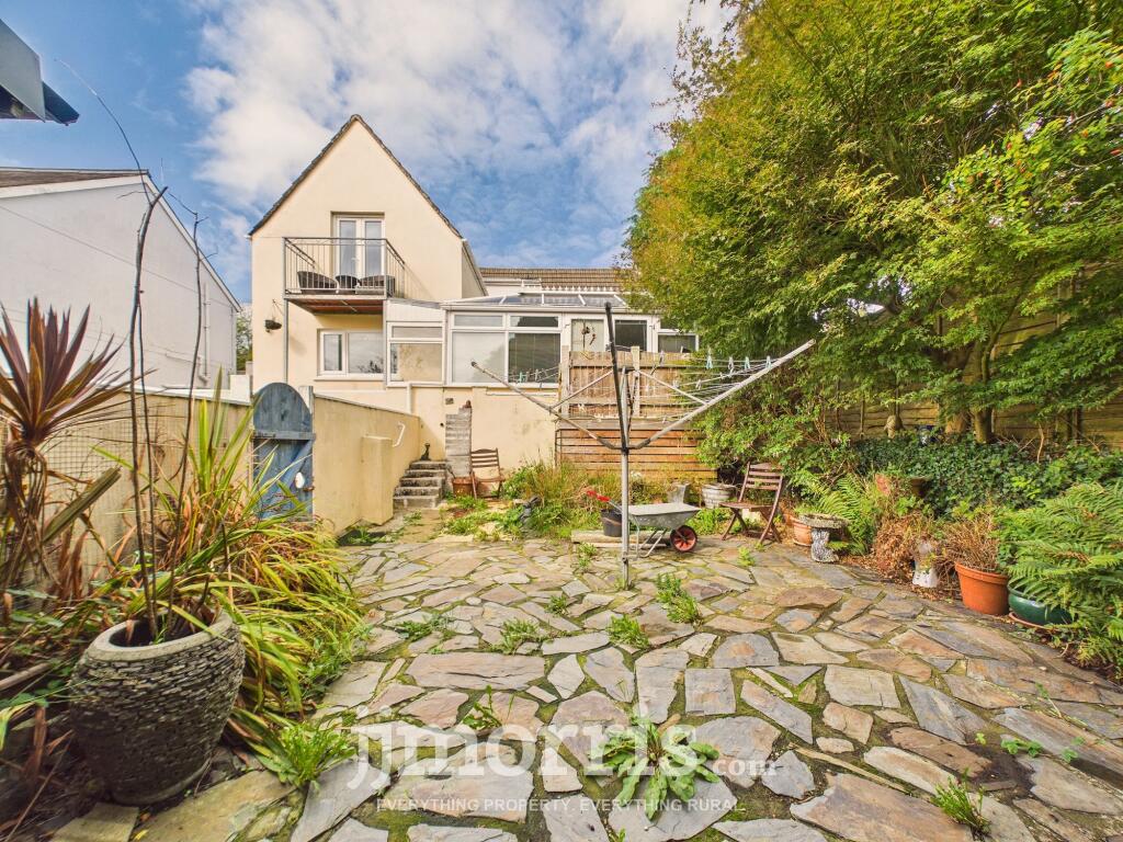House in Goodwick, Fishguard and Goodwick - View 4