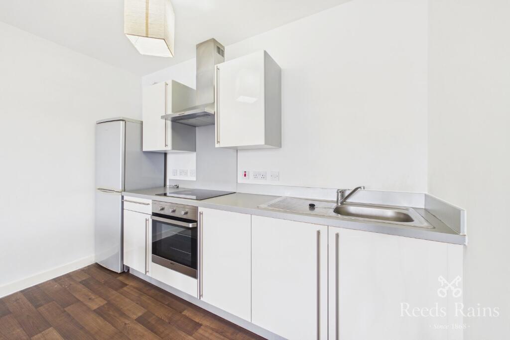 Apartment in Manchester - View 3