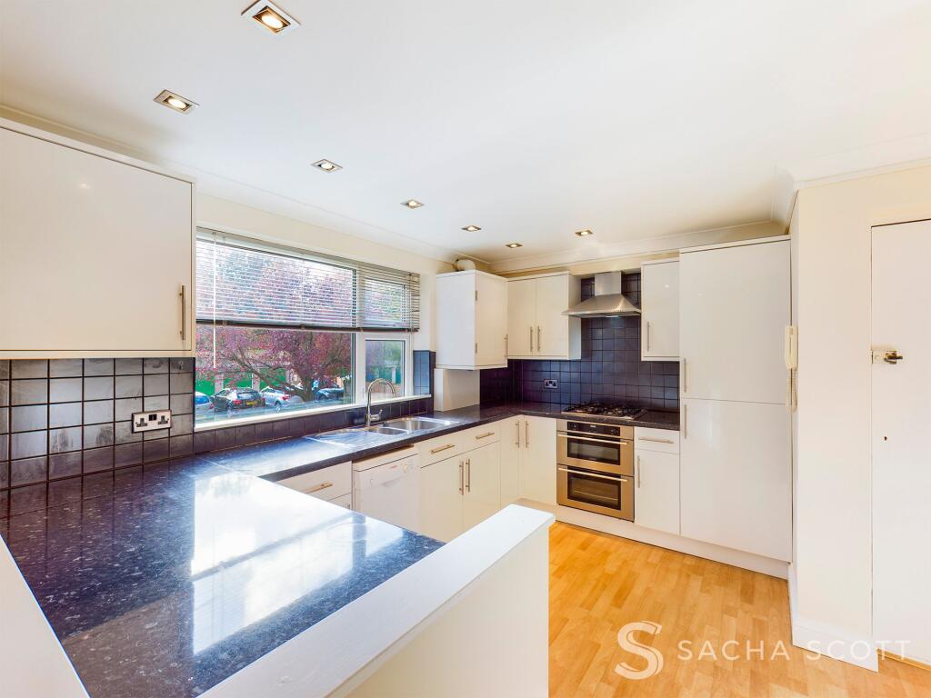 Apartment in London, Carshalton Beeches - More