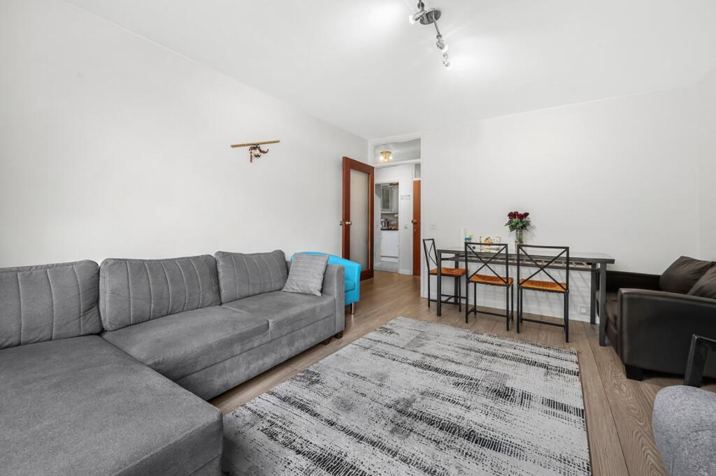 Apartment in London - More