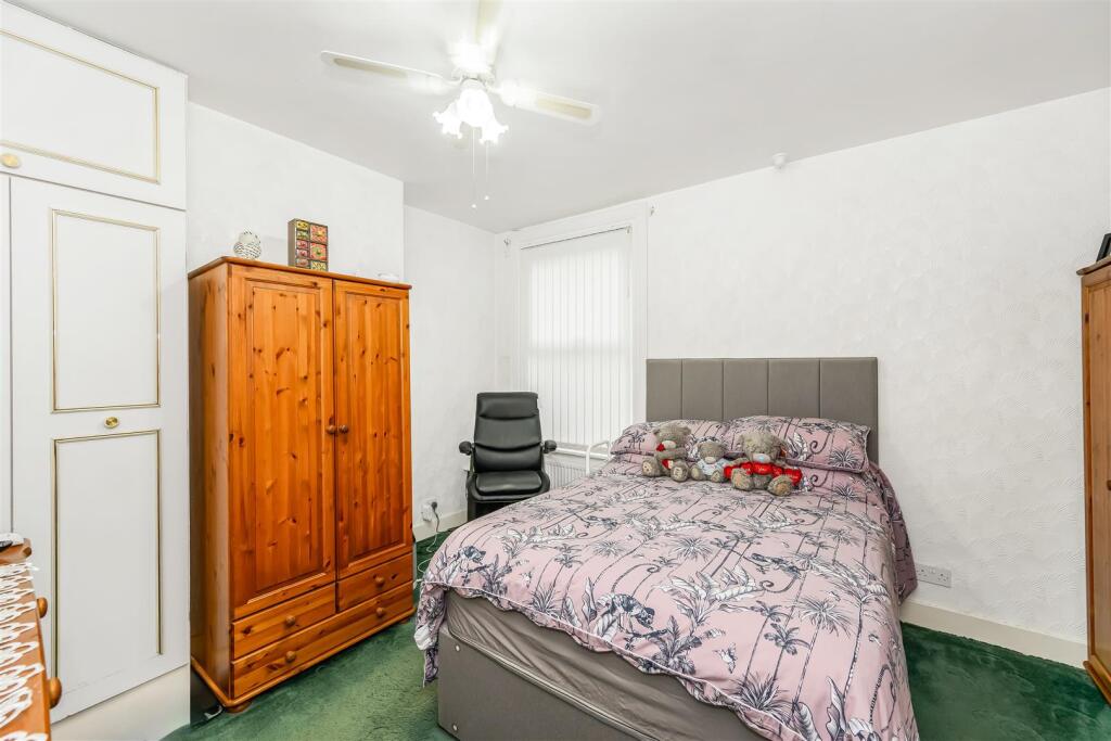 Apartment in London, Leyton - View 4
