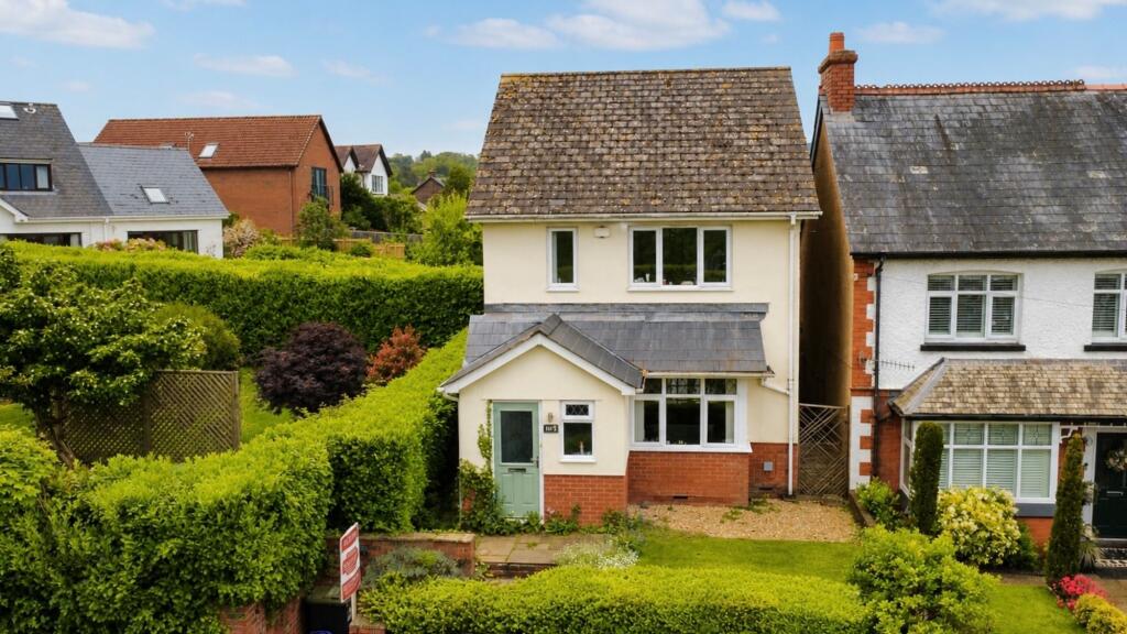 3-bed detached on Hereford Road, Abergavenny, NP7, £350,000
