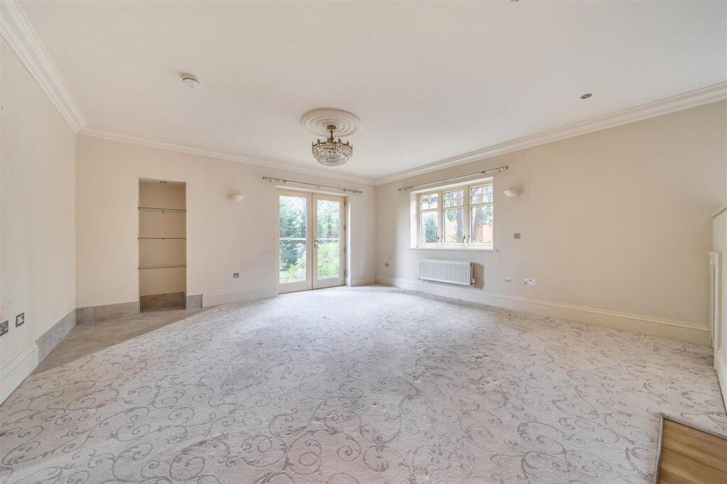 Additional image 4 of Stratford Road, Henley-In-Arden