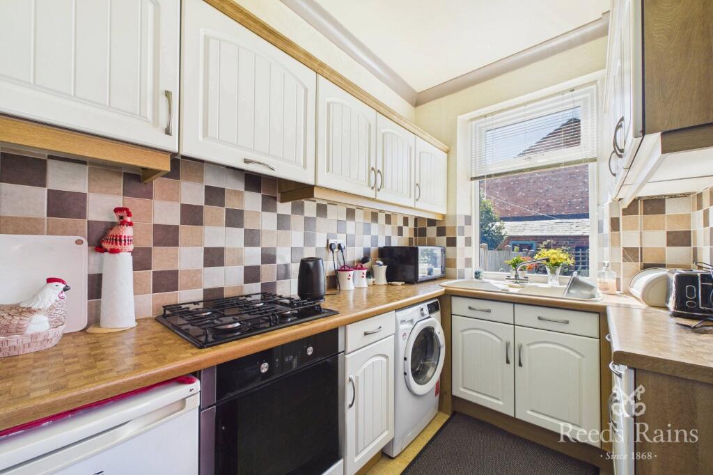 Station Road, North Wingfield, Chesterfield, Derbyshire, S42 photo 4