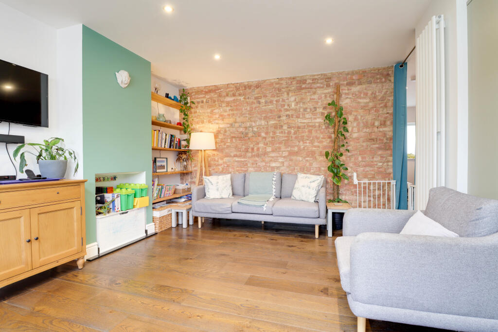 Additional image 6 of Harvey Road, London Colney, St. Albans, AL2