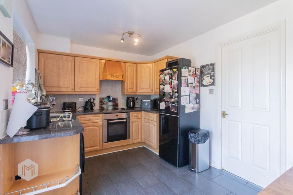 Dixon Green Drive, Farnworth, BL4 - View 3