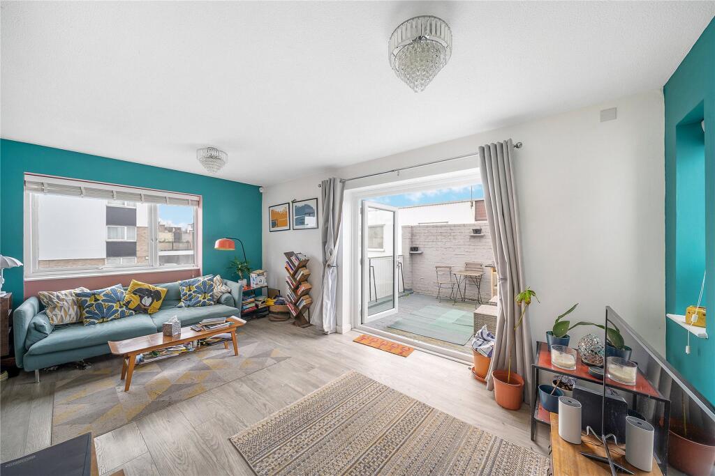 Main image of property: Kempton Walk, Croydon, CR0