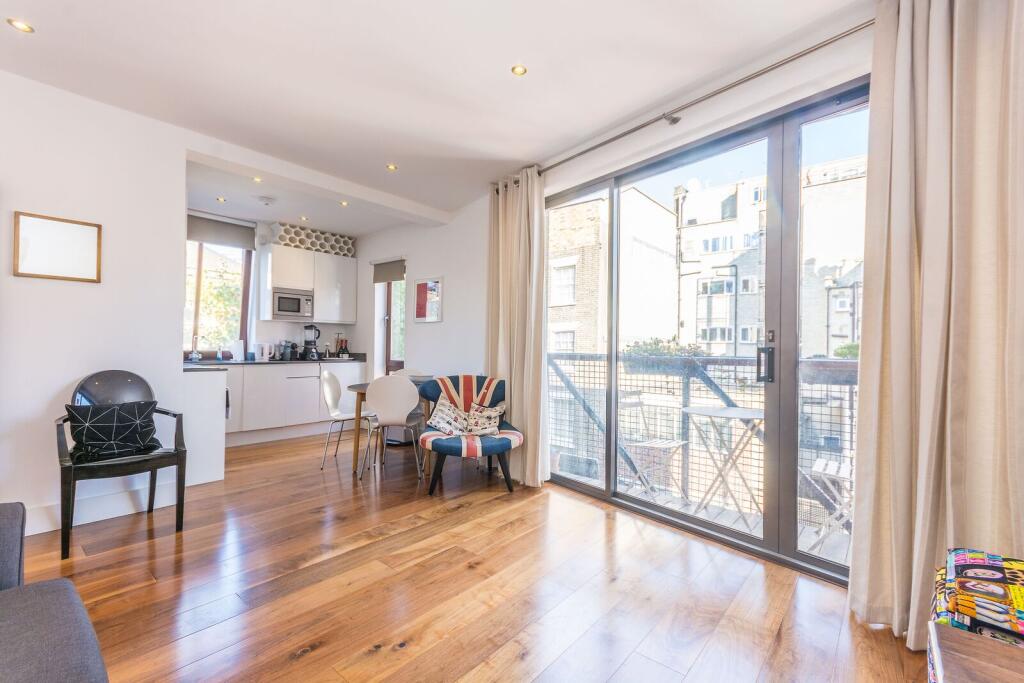 Apartment in London - View 3
