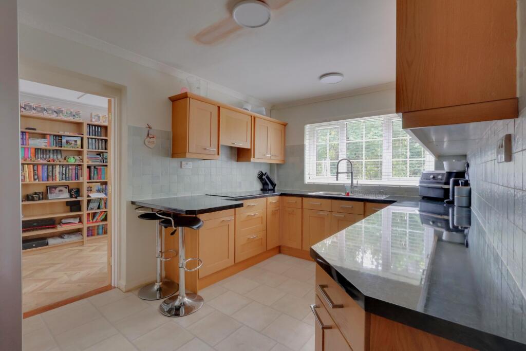 House in Havant, Bedhampton - More