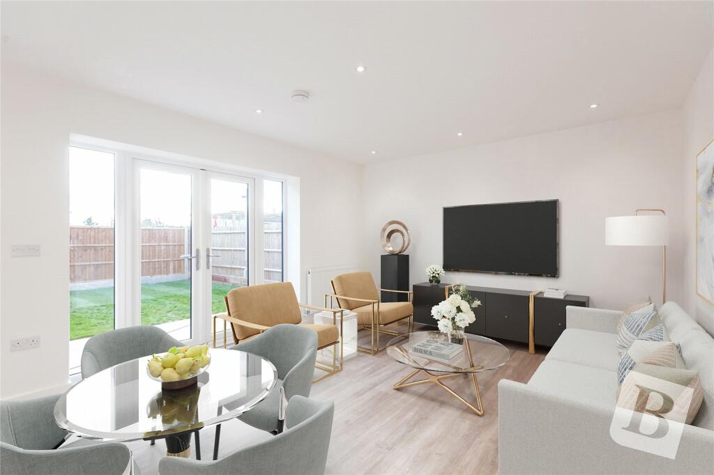 Wrexham Road, Noak Hill, RM3 photo 4