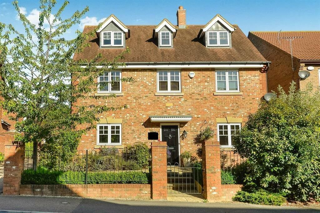 Main image of property: Garwood Crescent, Grange Farm, Milton Keynes, Buckinghamshire, MK8