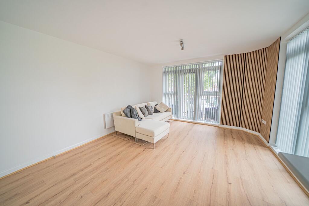 Apartment in Solihull - More