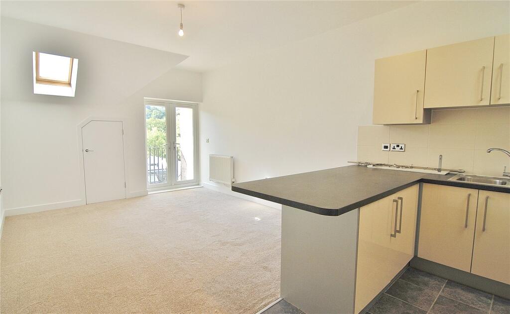 Apartment in Stroud - More
