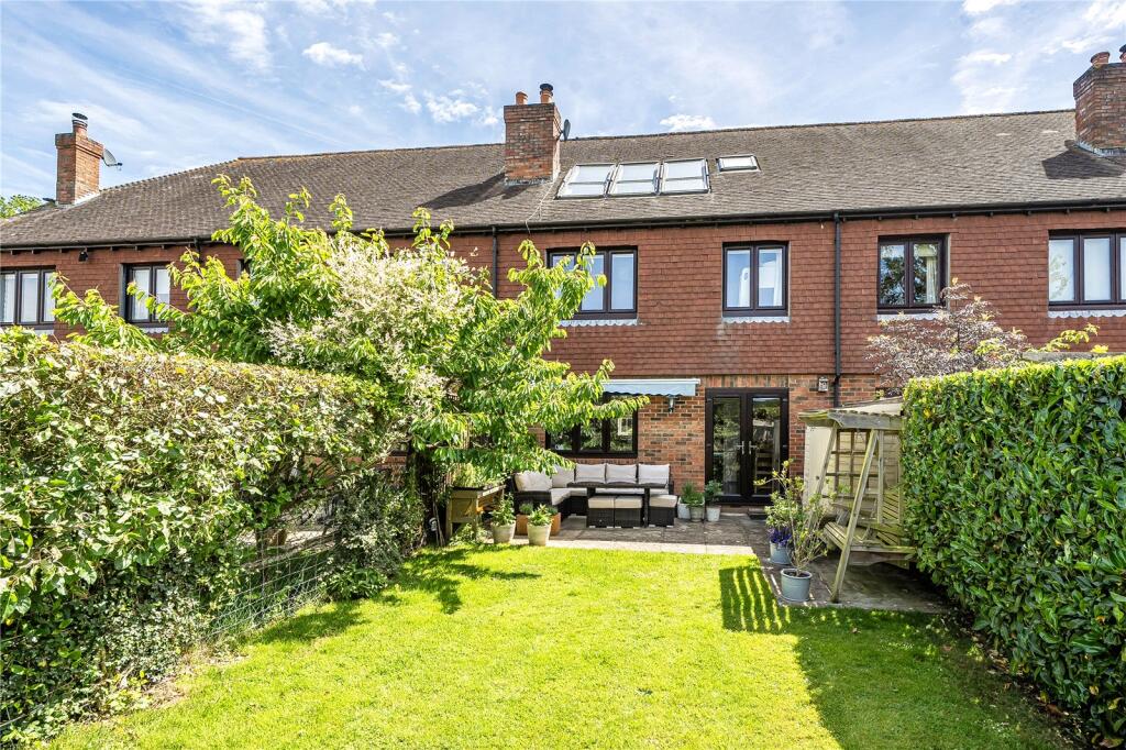 Loxwood Farm Place, Loxwood, Billingshurst, West Sussex, RH14 photo 4