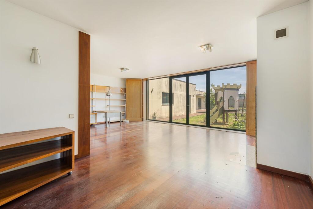 Main image of property: Oporto, Matosinhos