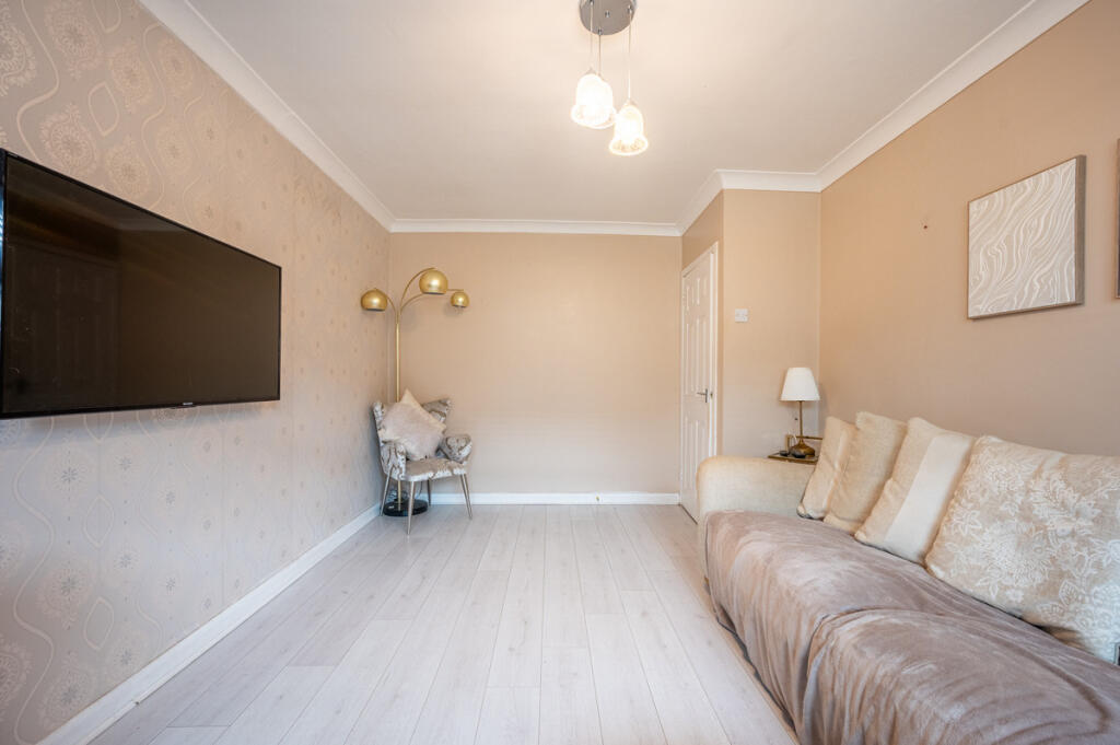 Apartment in Glasgow - View 3