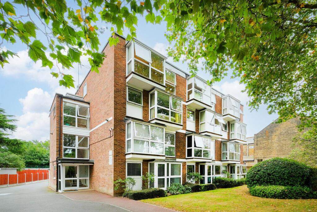Main image of property: Heath Court, Hollybush Hill, Wanstead