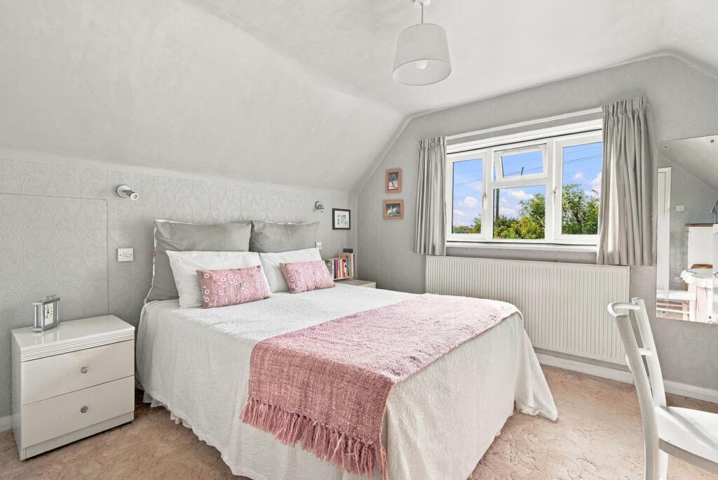 House in Portsmouth - View 5