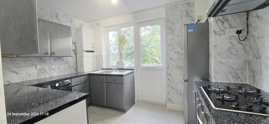Apartment in Harrow - View 4