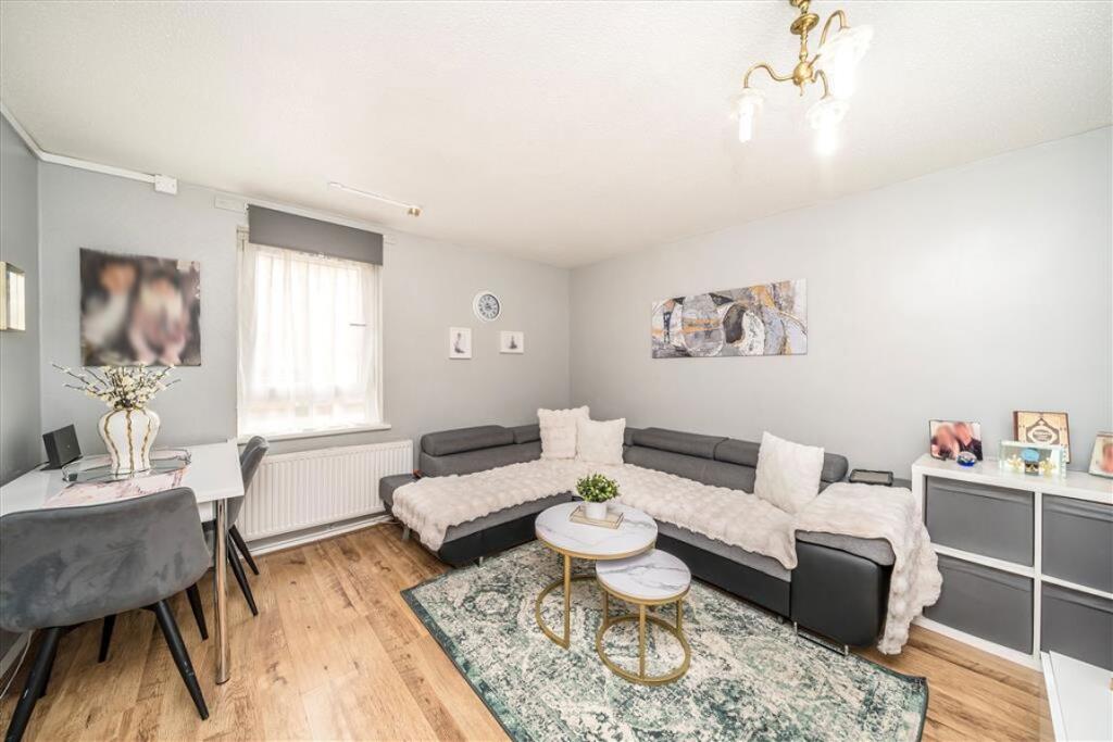 Apartment in London - View 2