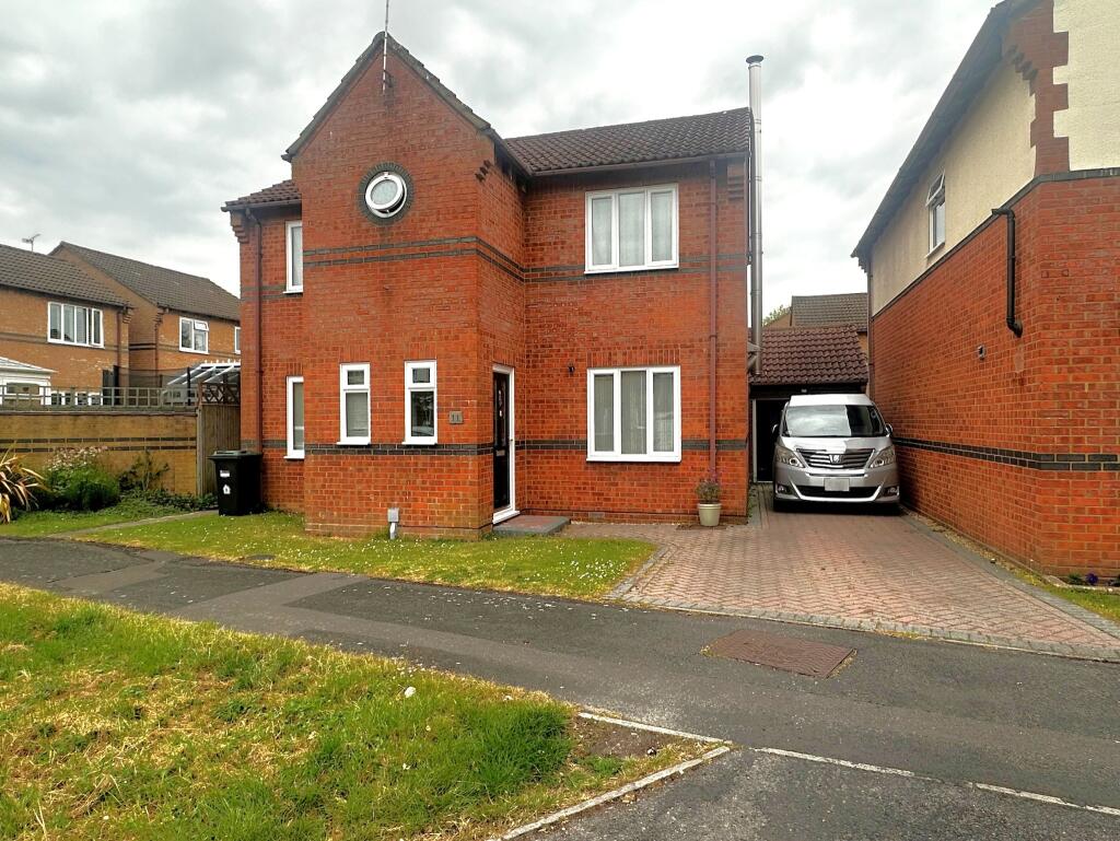 3-bed detached on Bilberry Drive, Marchwood, £425,000
