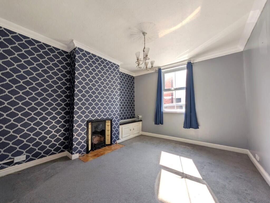 House in Nottingham - View 3