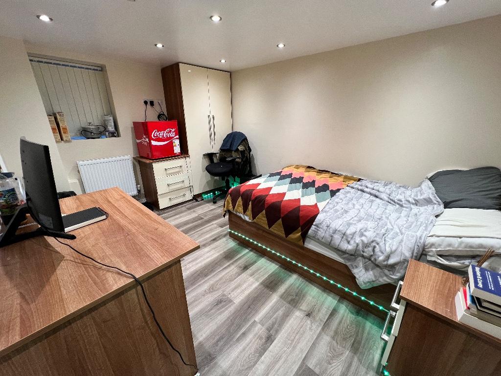 House in Leeds - View 5