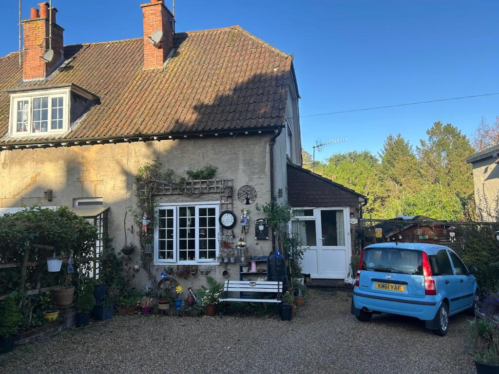 Main image of property: 7 Spring Meadow, Forest Row, RH18 5AY