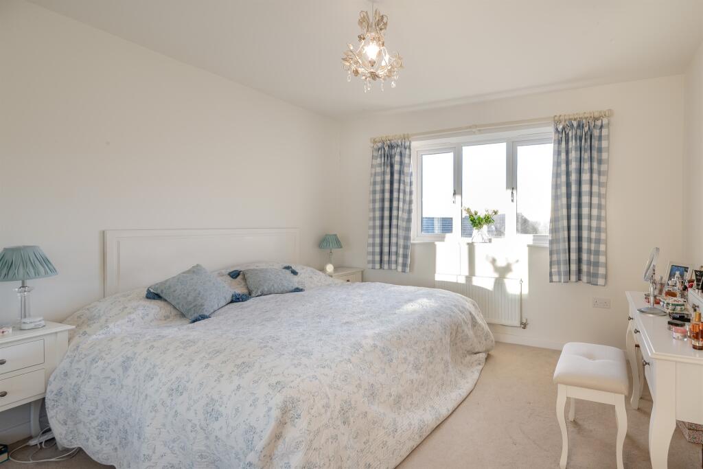 House in Uppingham, Rutland - More