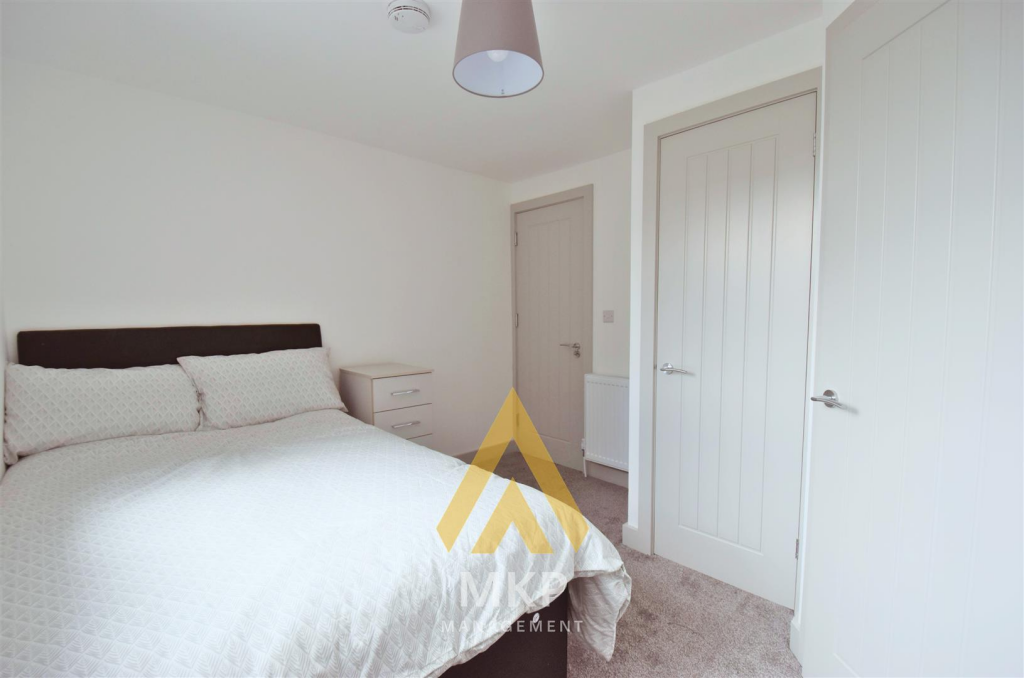 6 bedroom terraced house for rent
