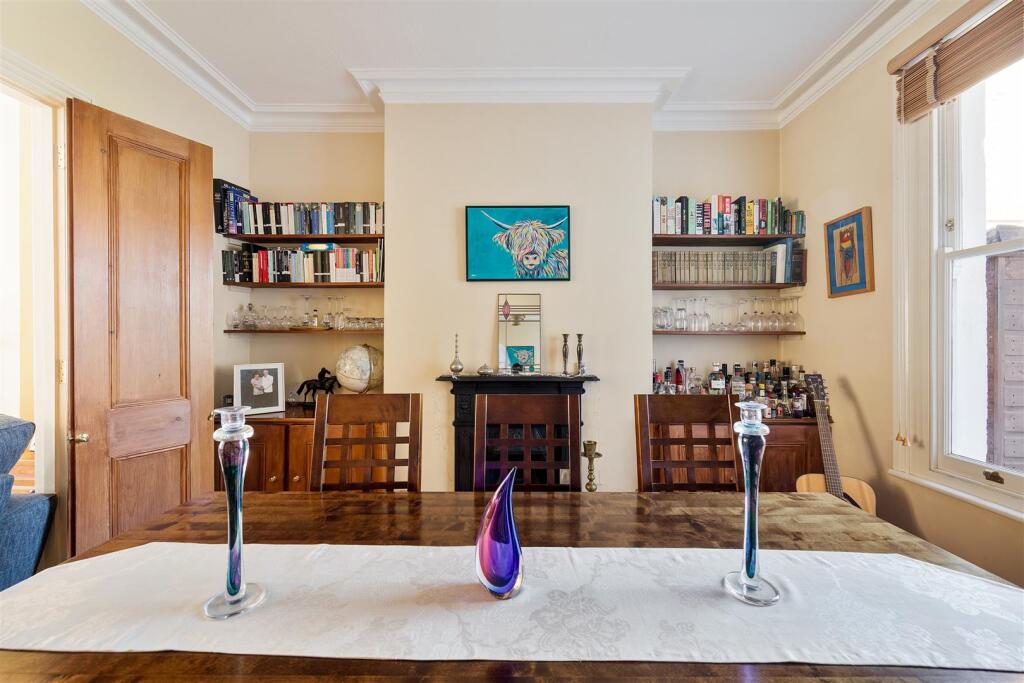 House in London, Whipps Cross, Leyton - View 4