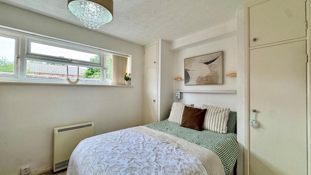 Grange Court, Boundary Road, Newbury, RG14 7PH - View 6
